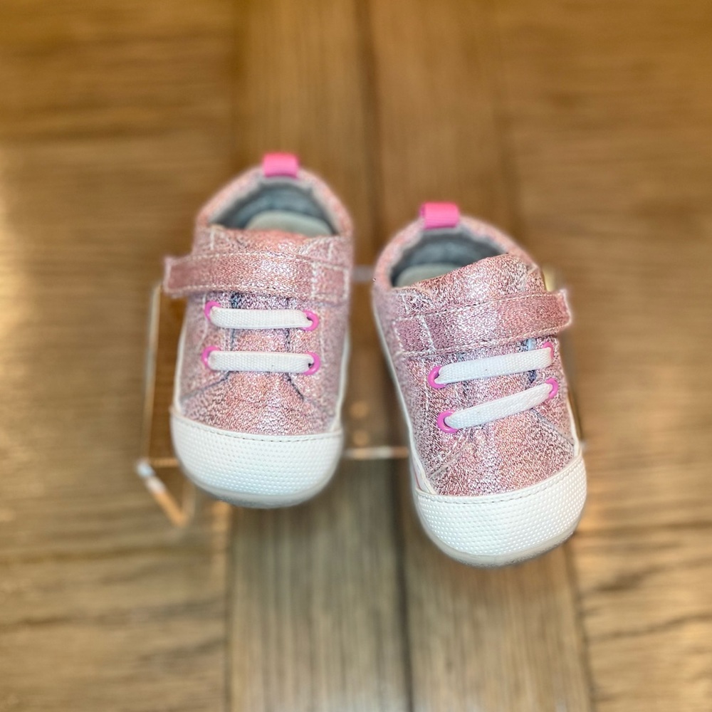 SEE KAI RUN Pink Metallic First Walker Baby Shoe - Sz 4